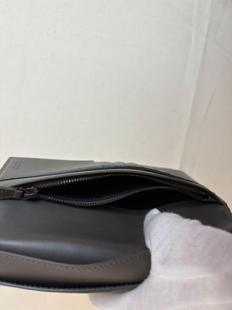 Bottega Veneta 長財布　イントレチャート　レザー　グレー
