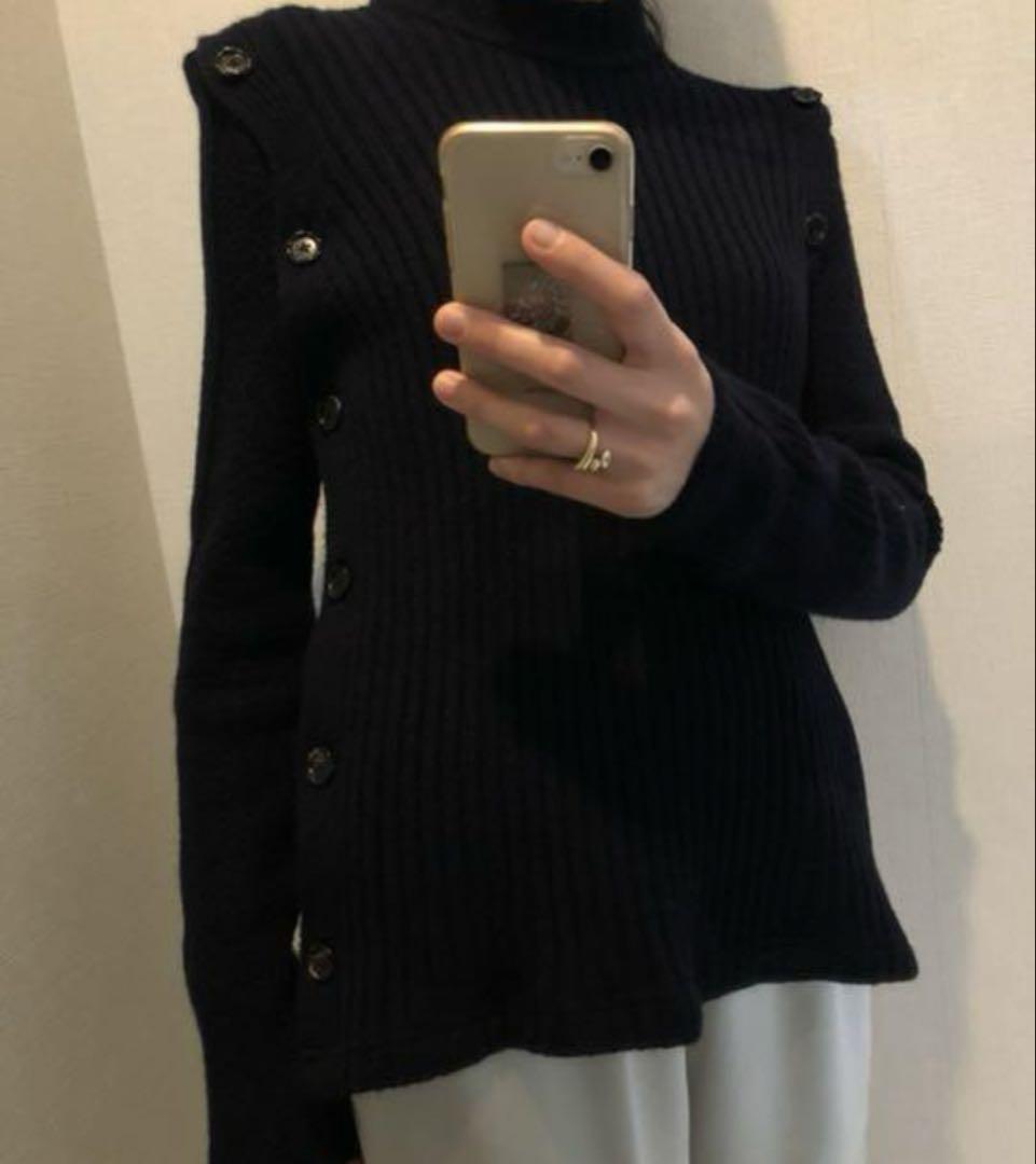 ネイビー