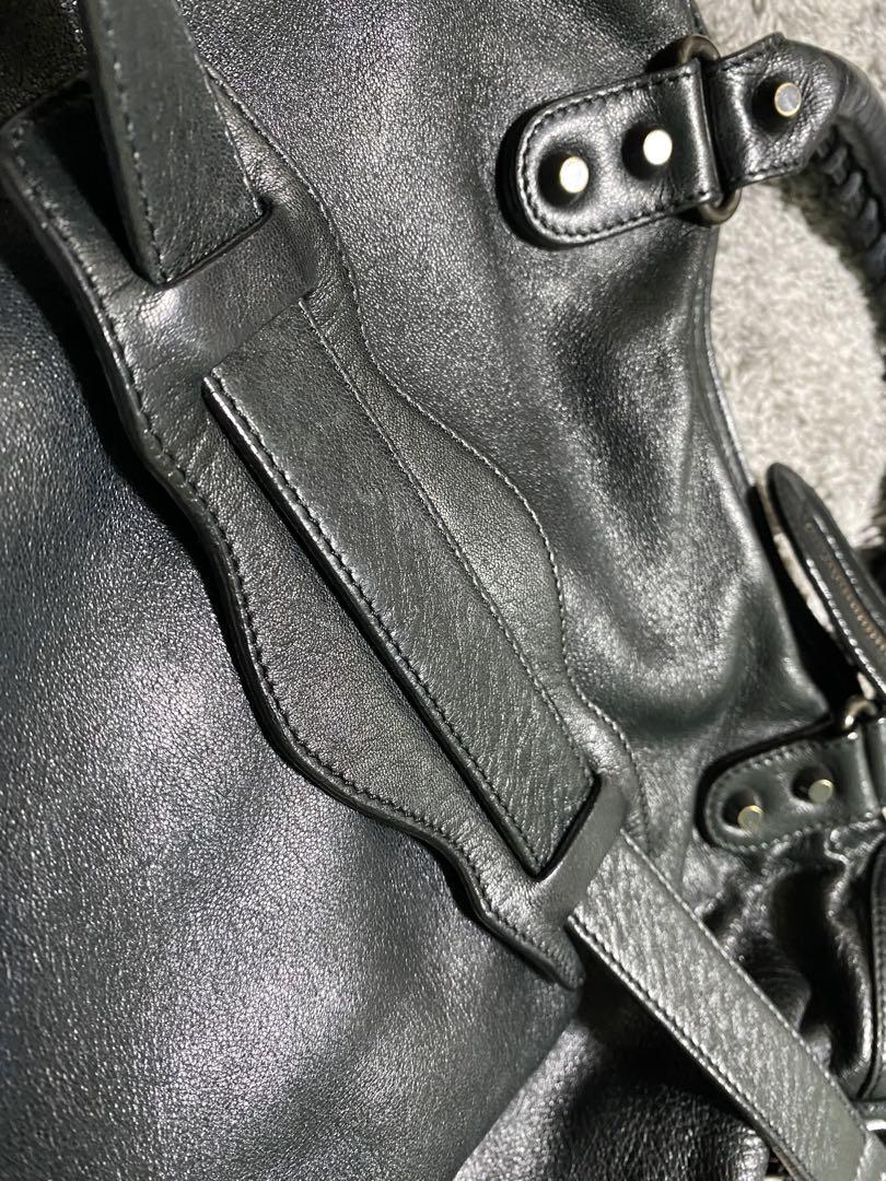 ● BALENCIAGA