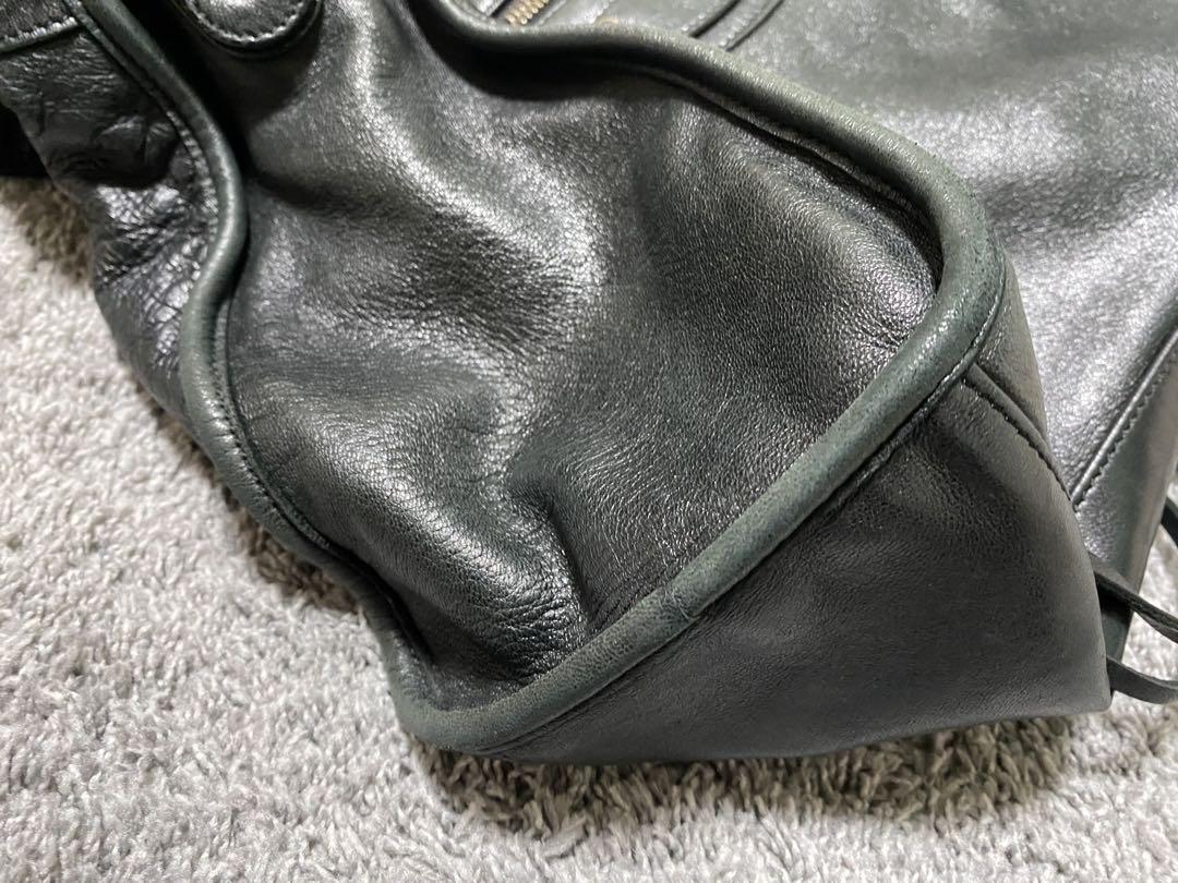 BALENCIAGA
