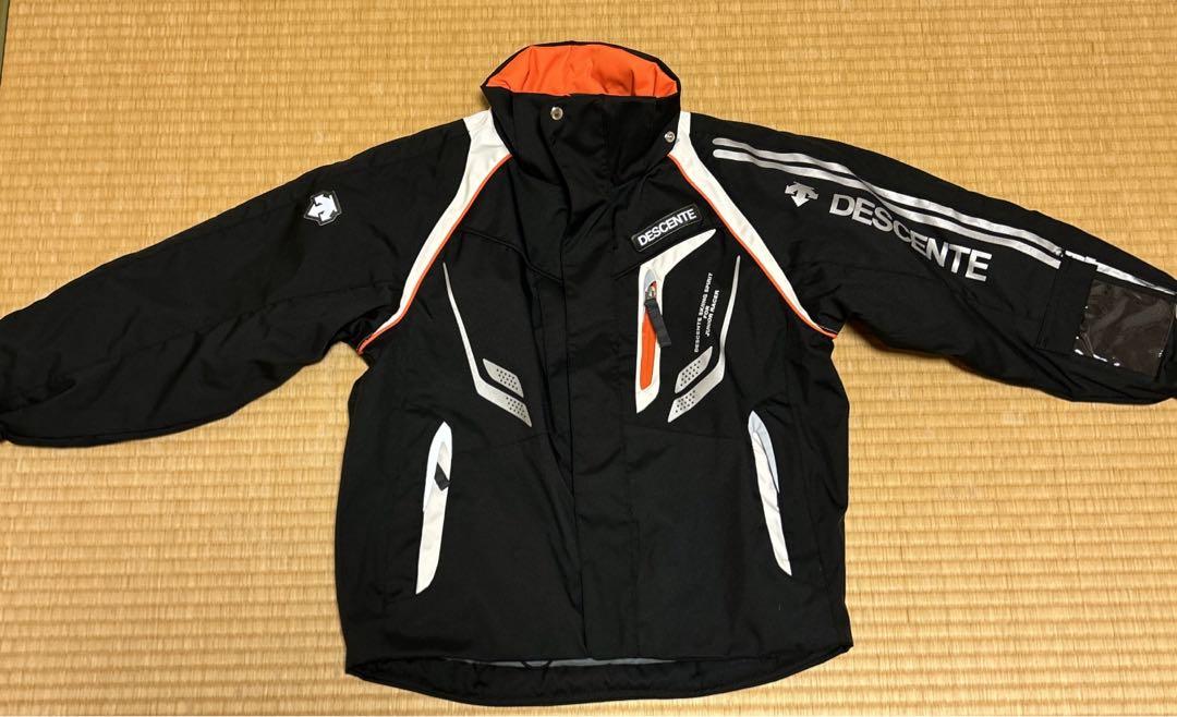 140cm DESCENTE スキーウェア 子ども用 黒