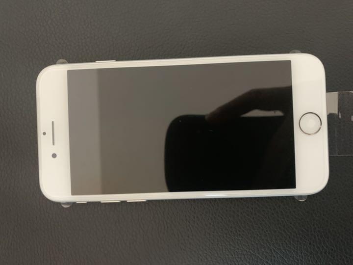 iPhone7 本体 SoftBank 新品未使用 32GB グレー スマートフォン