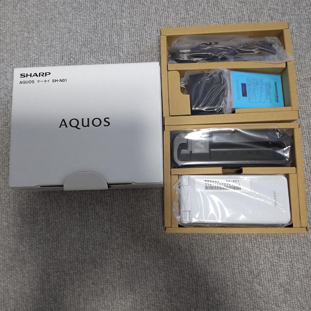 【未使用に近い】ガラホ SHARP AQUOS SH-N01 SIMフリー