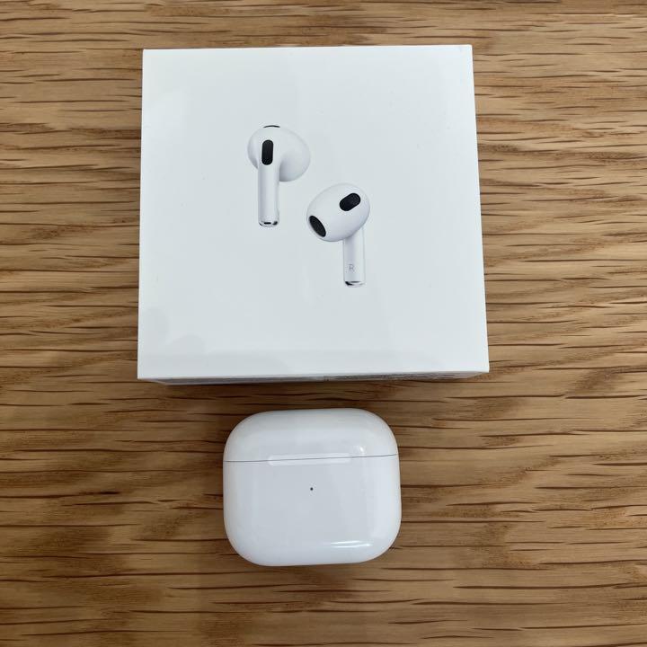 50%割引ホワイト系超美品 【はる様 専用】Apple Airpods (第3世代