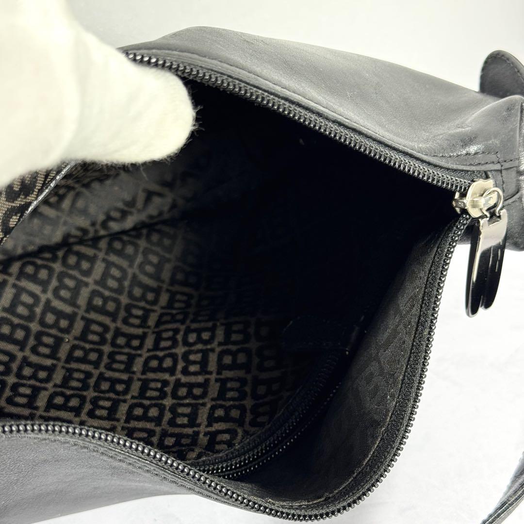 【良品】BALLY レザー ワンショルダー バッグ ブラック ロゴ金具 肩掛け 楽天市場】ワンショルダーバッグ メンズ（ブランドバリー