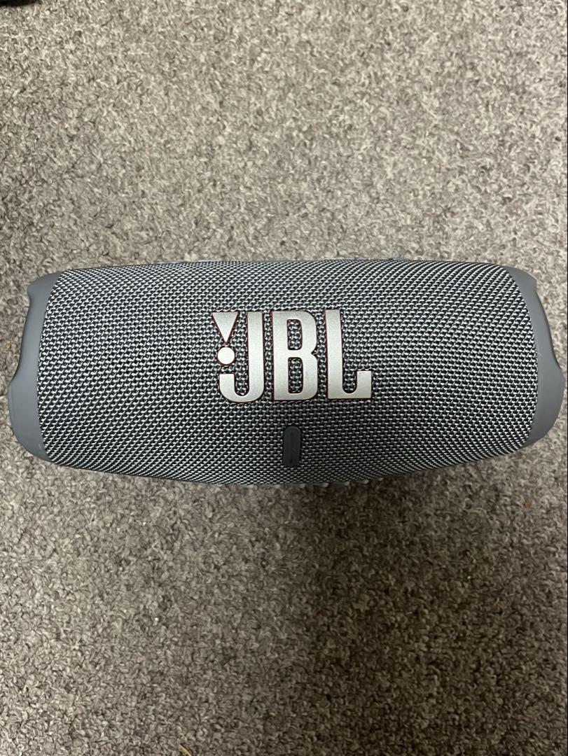 JBL Charge 5 ワイヤレススピーカー　グレー