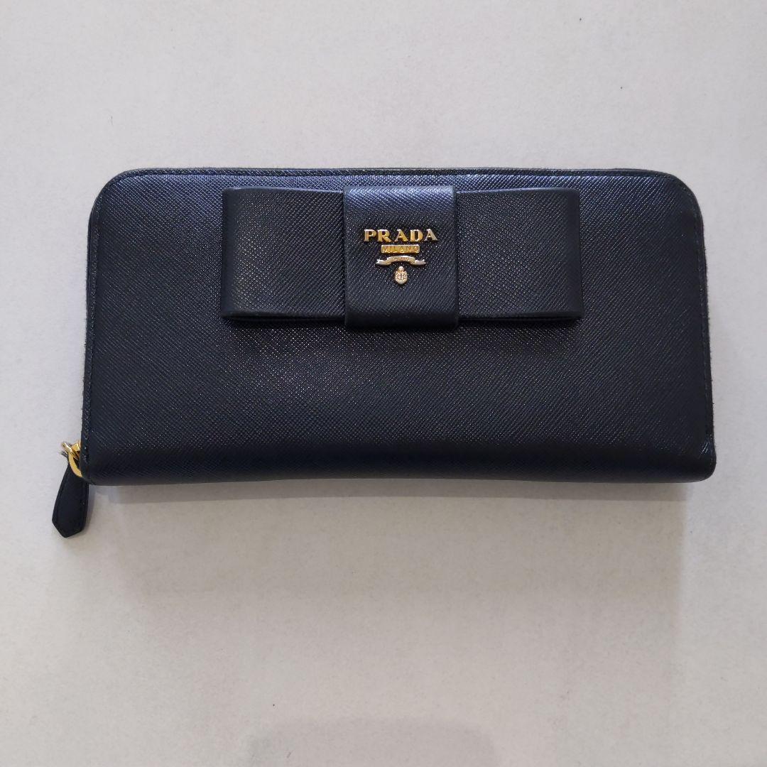 PRADA ブラック サフィアーノレザー 長財布