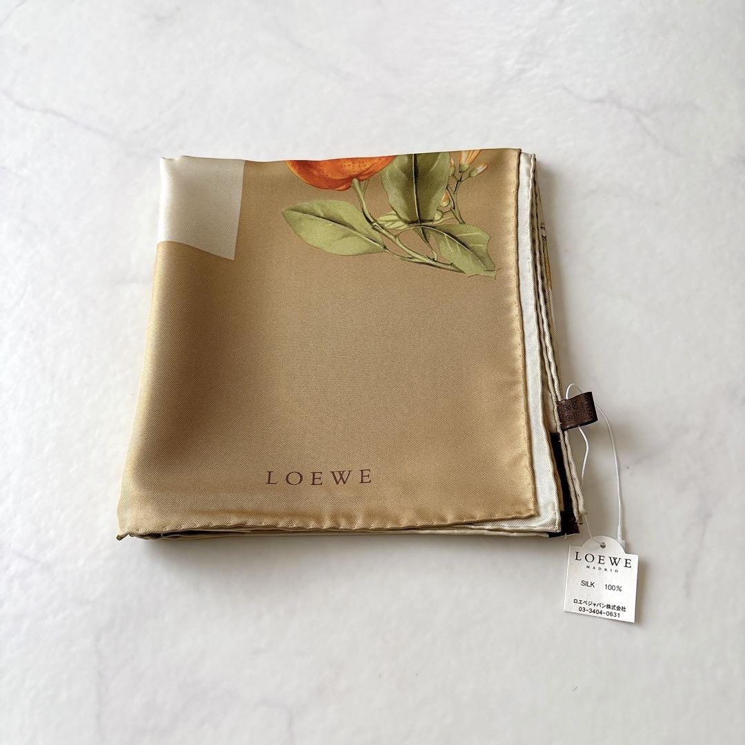 未使用・タグ付】LOEWE シルクスカーフ 大判 フルーツ柄