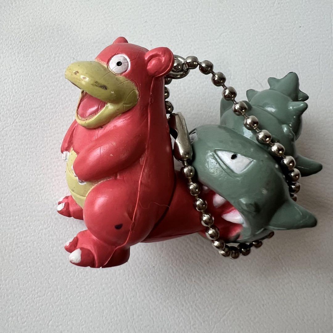 ポケモン　キーホルダー　初代　リザードン　ピカチュウ　イーブイ　フシギバナ