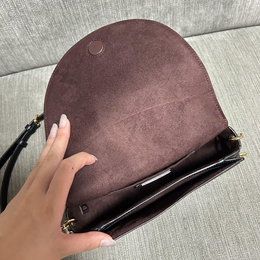 COACHコーチ　シグネチャー　ハーフムーン　 2wayショルダーバッグ coach コーチ ショルダーバッグ 2way シグネチャー ハーフムーン