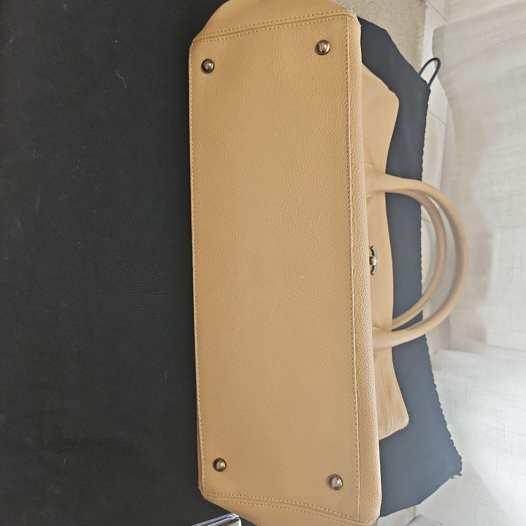 CHANEL ベージュ エグゼクティブトート
