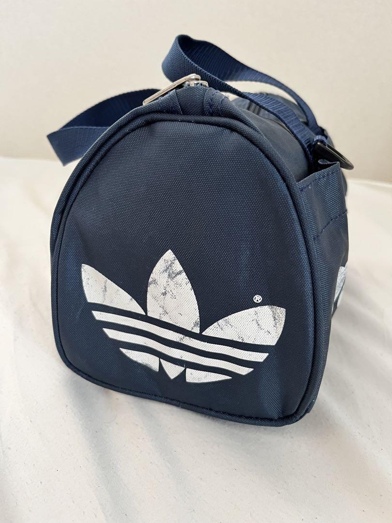 人気 ブランド 服をチェック - 最新トレンドファッション adidas 90'sヴィンテージ アディダス ミニボストンバッグ デサント製 バッグ