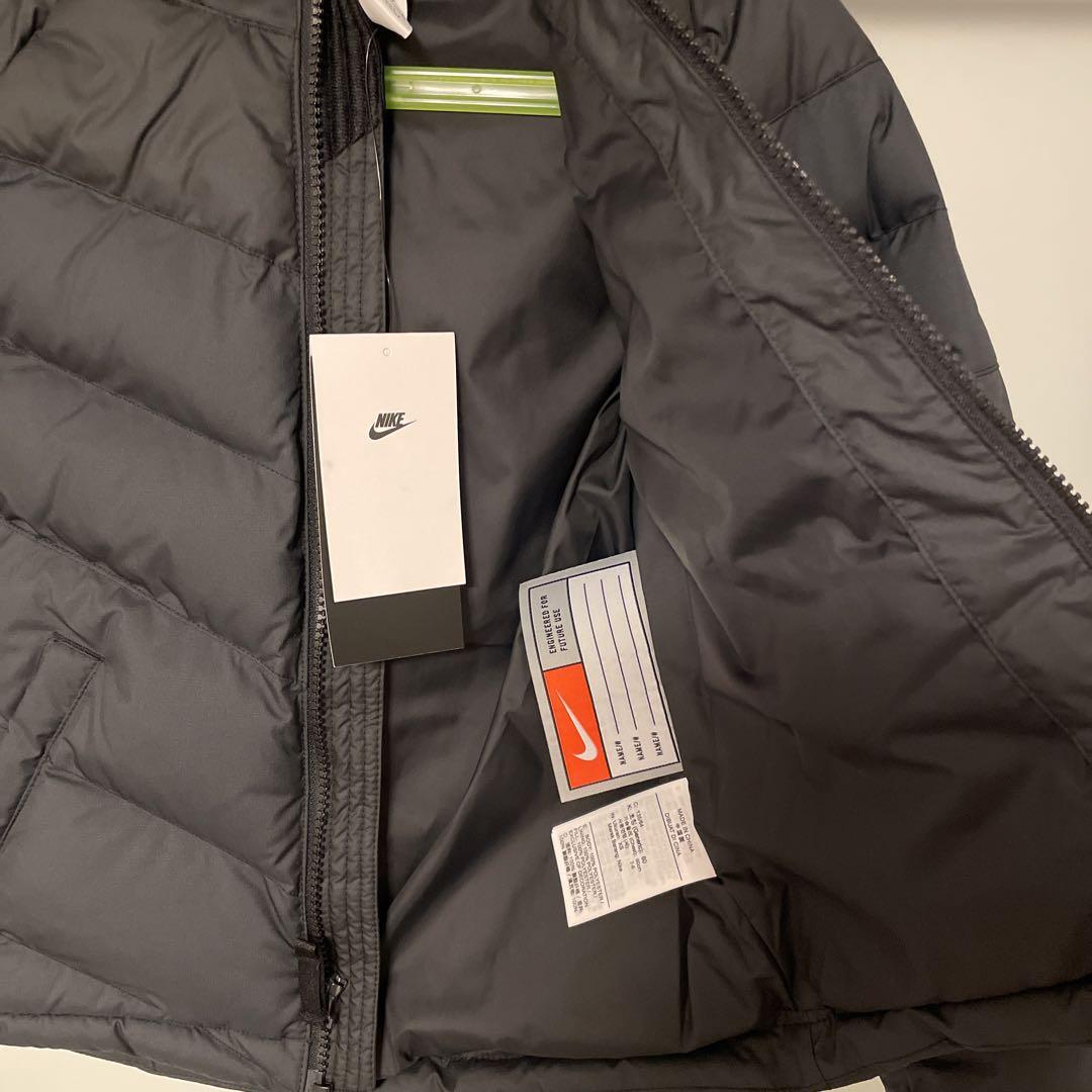 新品未使用  NIKE  ダウンジャケット アウター ジャンパー 130㎝　XS