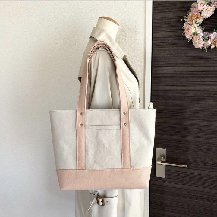 帆布トートバッグ　Mサイズ　アプリコット　ハンドメイド　♡nakiyuhi様 カーキ8号帆布のトートバッグm | iichi 日々の暮らしを心地よく