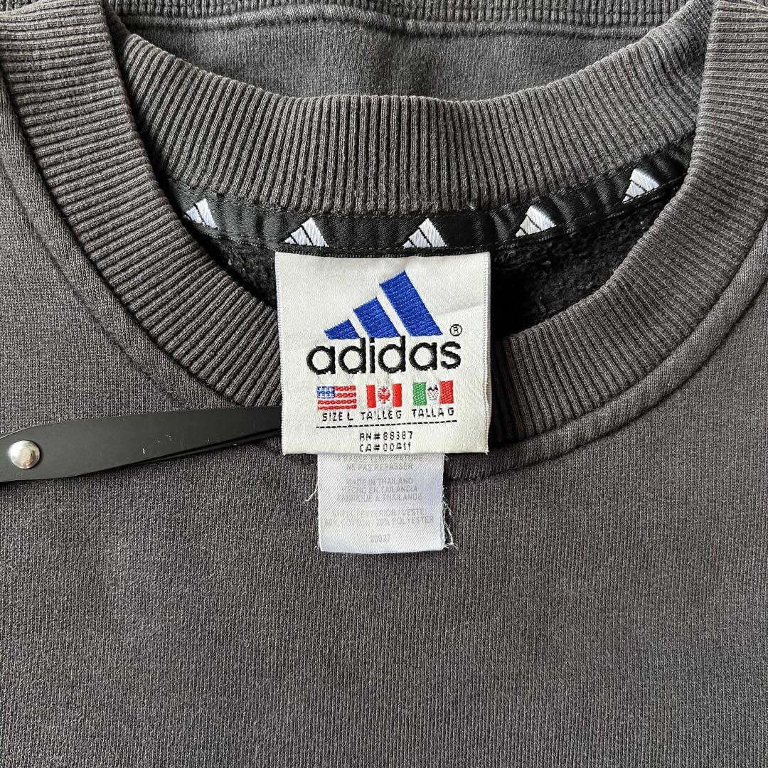 ワイドシルエット、フェード感】adidas刺繍ロゴ古着スウェット