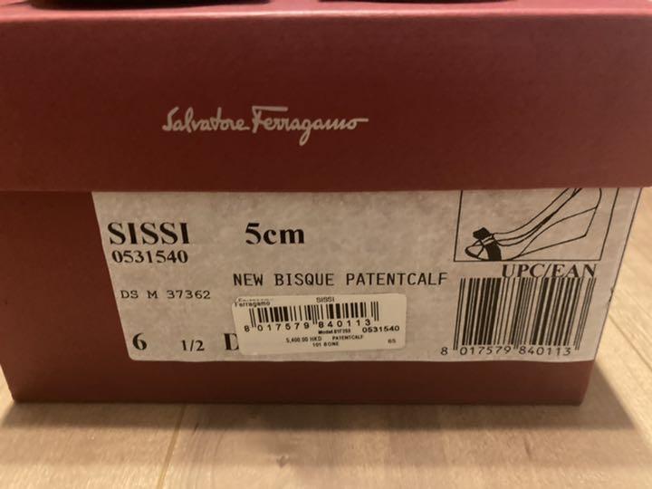 Salvatore Ferragamo フェラガモ パンプス オープントゥ 美品 - メルカリ Salvatore Ferragamo フェラガモ パンプス オープントゥ 美品 - メルカリ