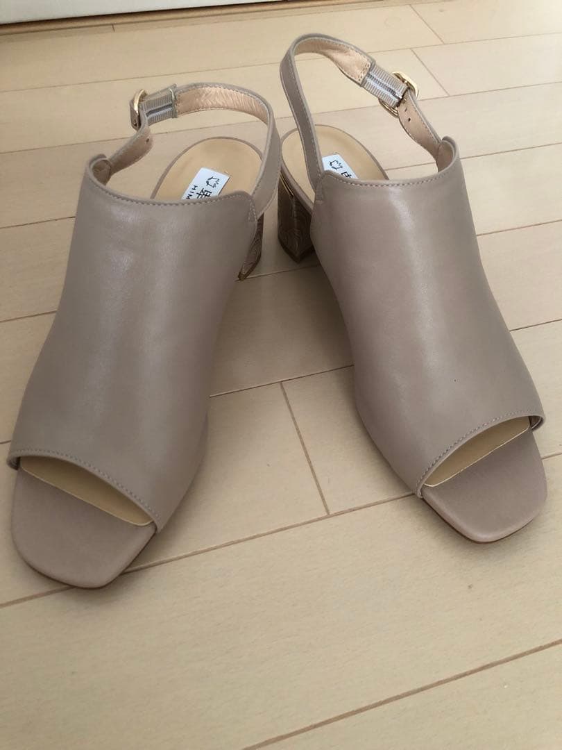 ◆卑弥呼◆チャンキーヒールカバーサンダル24．5cm24.5cm・卑弥呼