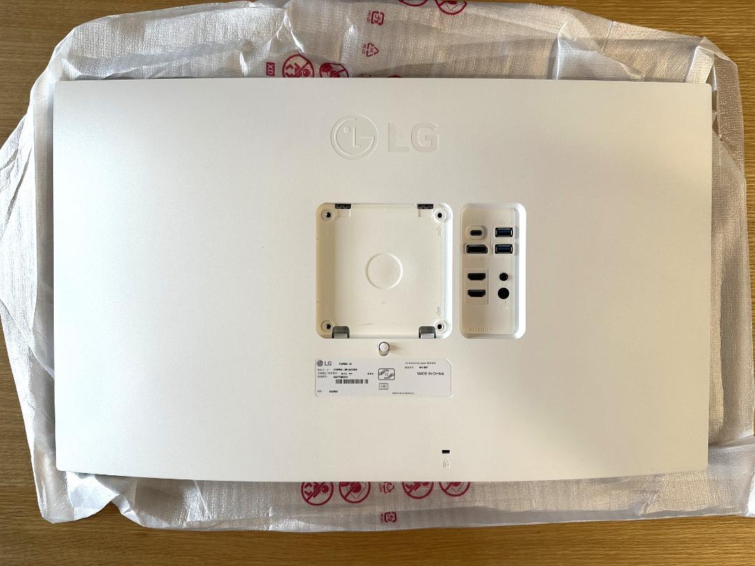LG 4K モニター ディスプレイ 27UP850-W