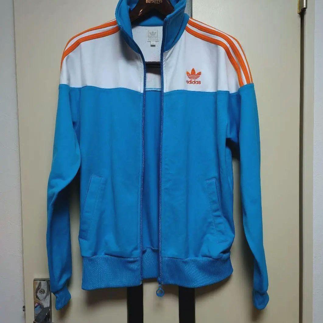 刺繍トレフォイル