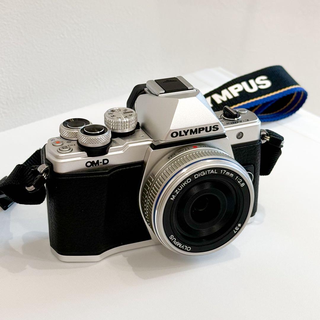 OLYMPUS OM-D E-M10 MarkⅡミラーレス一眼カメラ　美品 Amazon.co.jp: OLYMPUS ミラーレス一眼 OM-D E-M10 MarkII