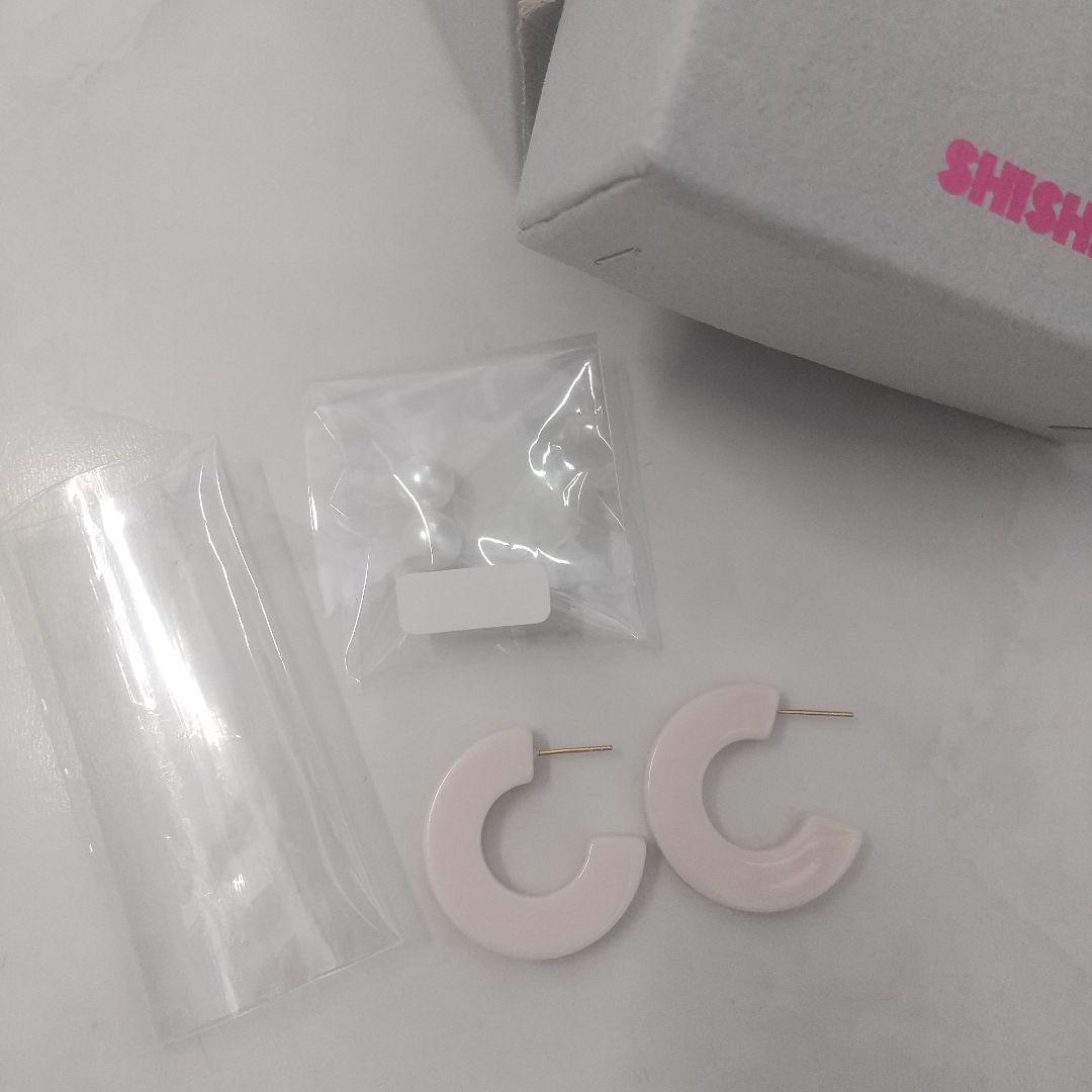 THE SHISHIKUI ピアス CREAM クリーム