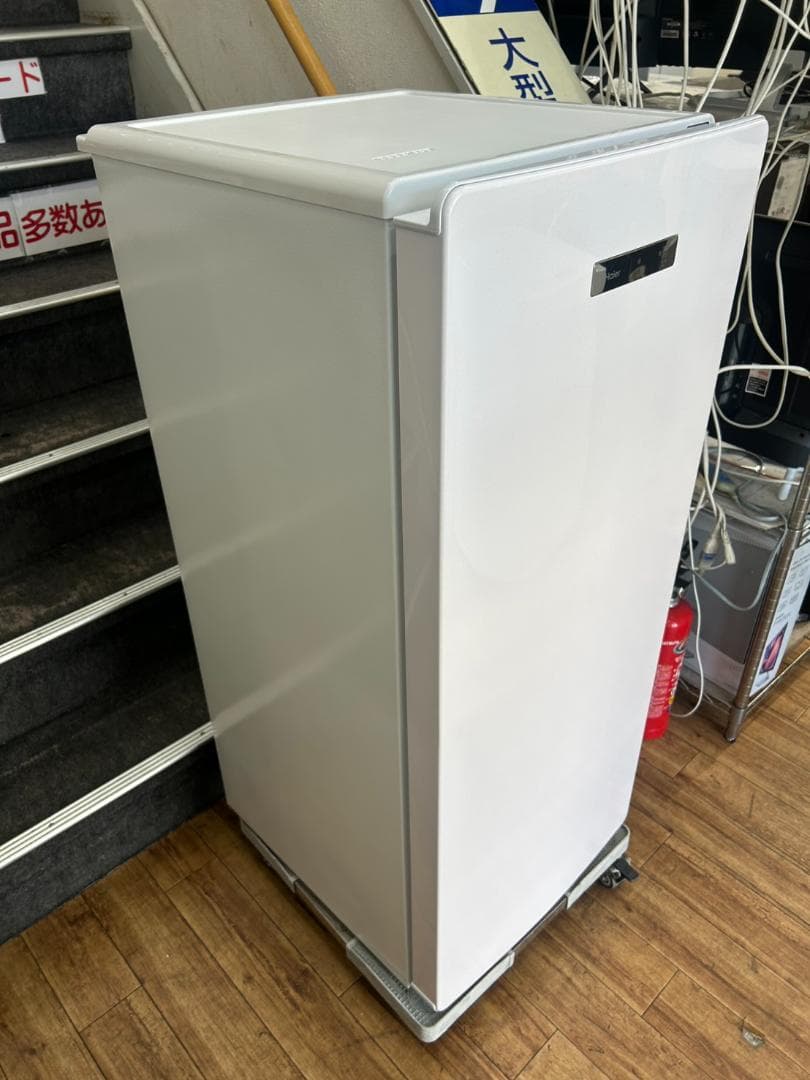 福岡市 冷凍庫 ハイアール 2025年 138L 安心の3ヶ月保証目立った傷や汚れなし WWW_KANDAIZUMI_COM
