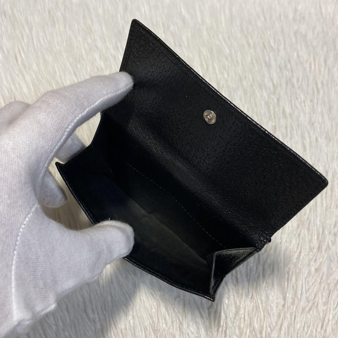 月末特別セール 美品　GUCCI グッチ　二つ折り　財布　シルバー金具　黒