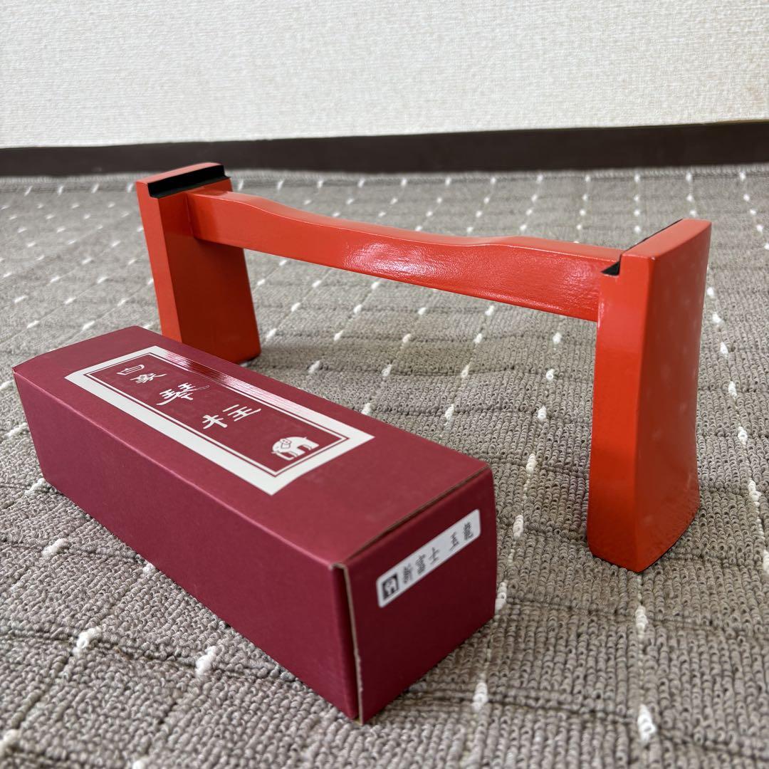 新品未使用 お琴 フルセット付属品付 半上角すだれ彫 定価25万円相当 糸張り可 新品未使用 お琴 フルセット付属品付 半上角すだれ彫 定価25万円