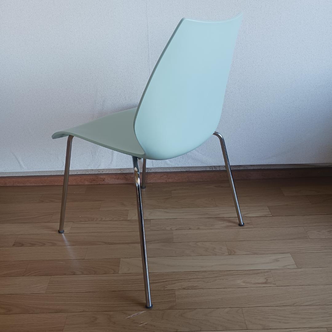 カルテル　マウイ　Kartell Maui　スタッキングチェア ①