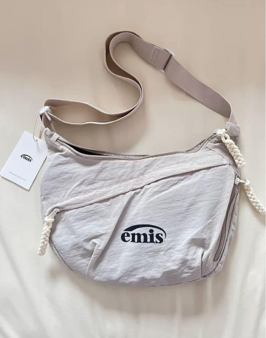 emis ショルダーバッグ