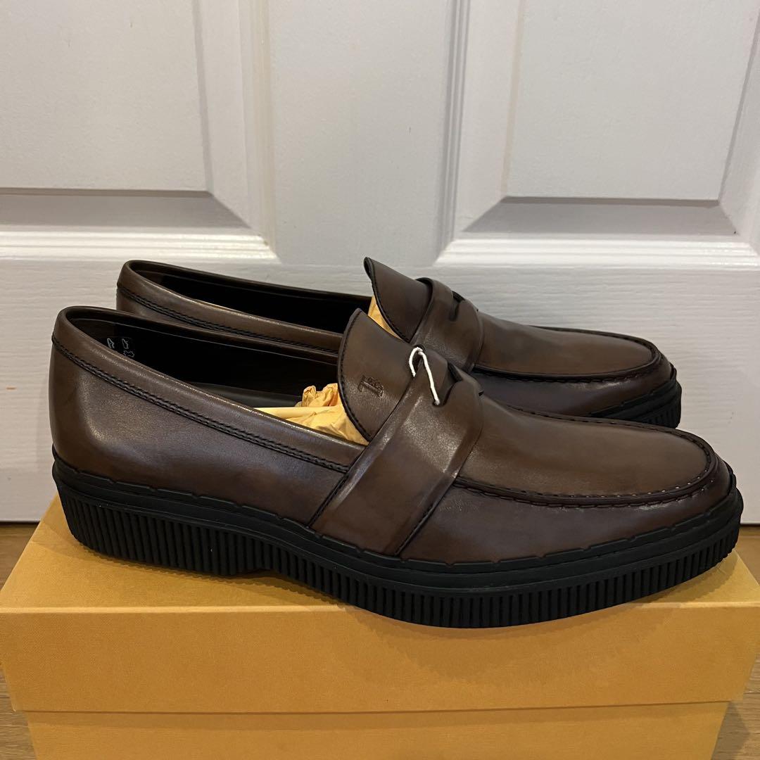 Tod’s トッズ　レザー　高級 レザー