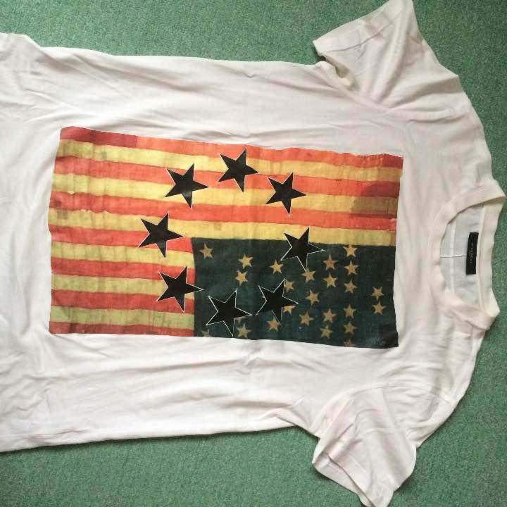 ジバンシィ Tシャツ