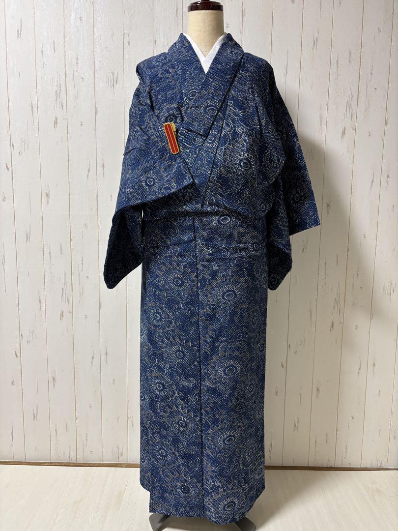 ★正藍 中島鶴吉作 型染めに刺子の着物 m4309 着物・浴衣