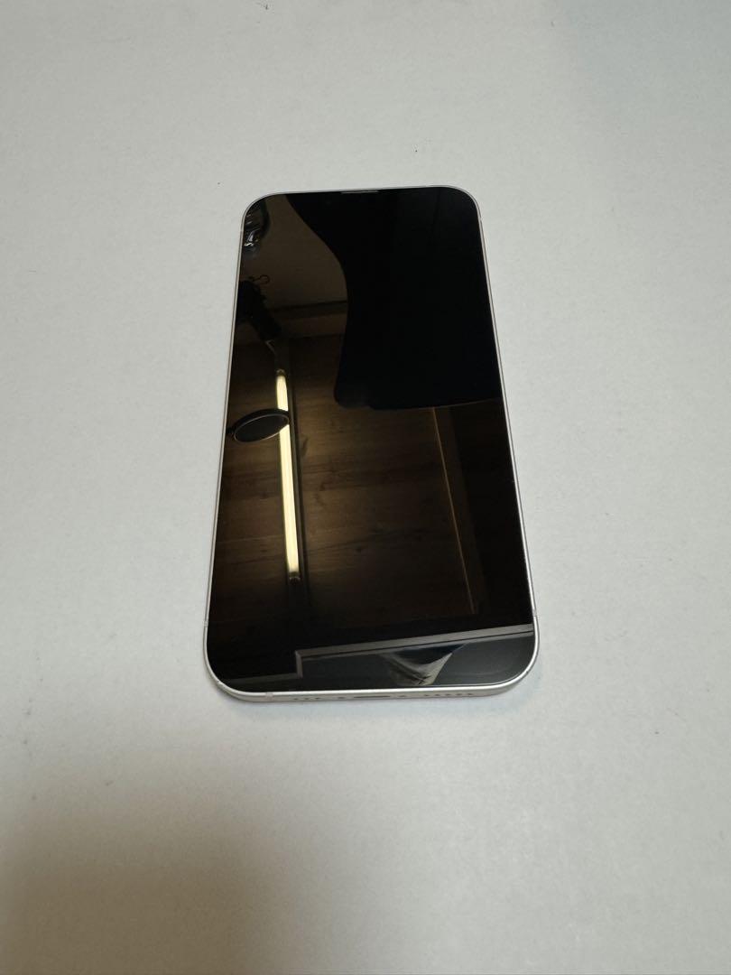 【美品】Apple iPhone 13 256GB スターライト