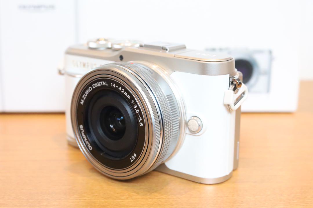 【美品】OLYMPUS PEN E-PL9 EZダブルズームキット ホワイト