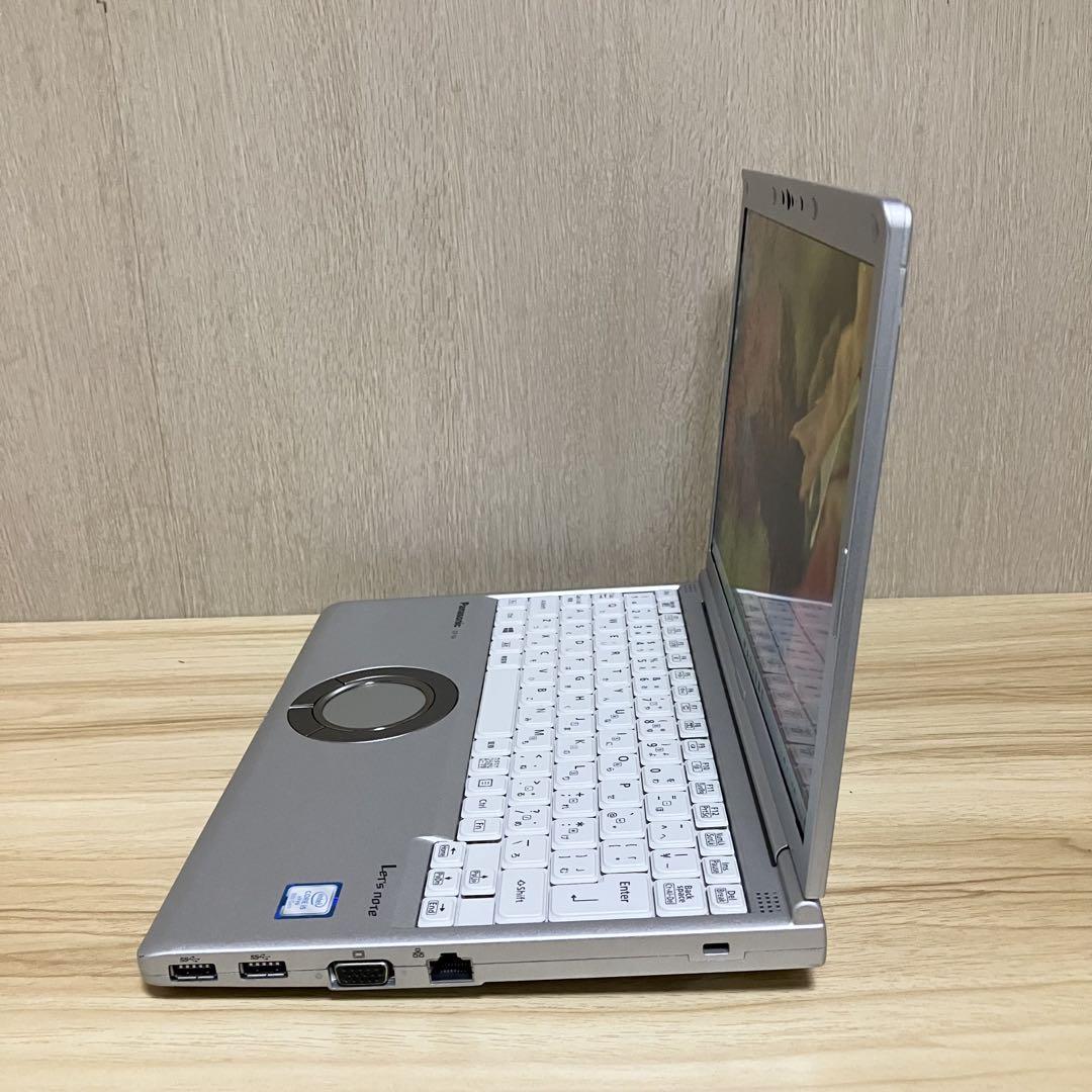 第8世代✨バッテリー◎ SSD256 8GB Panasonic レッツノート