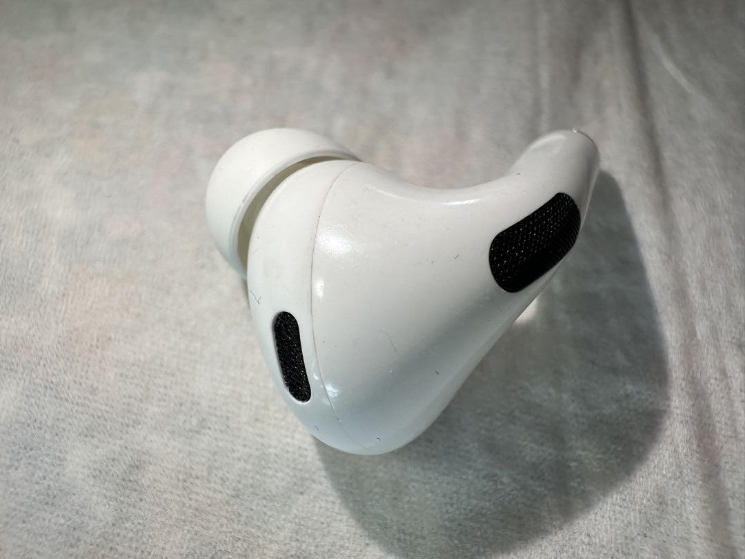 AirPods 第4世代 R片耳 右耳のみ イヤホン A3055 イヤホン