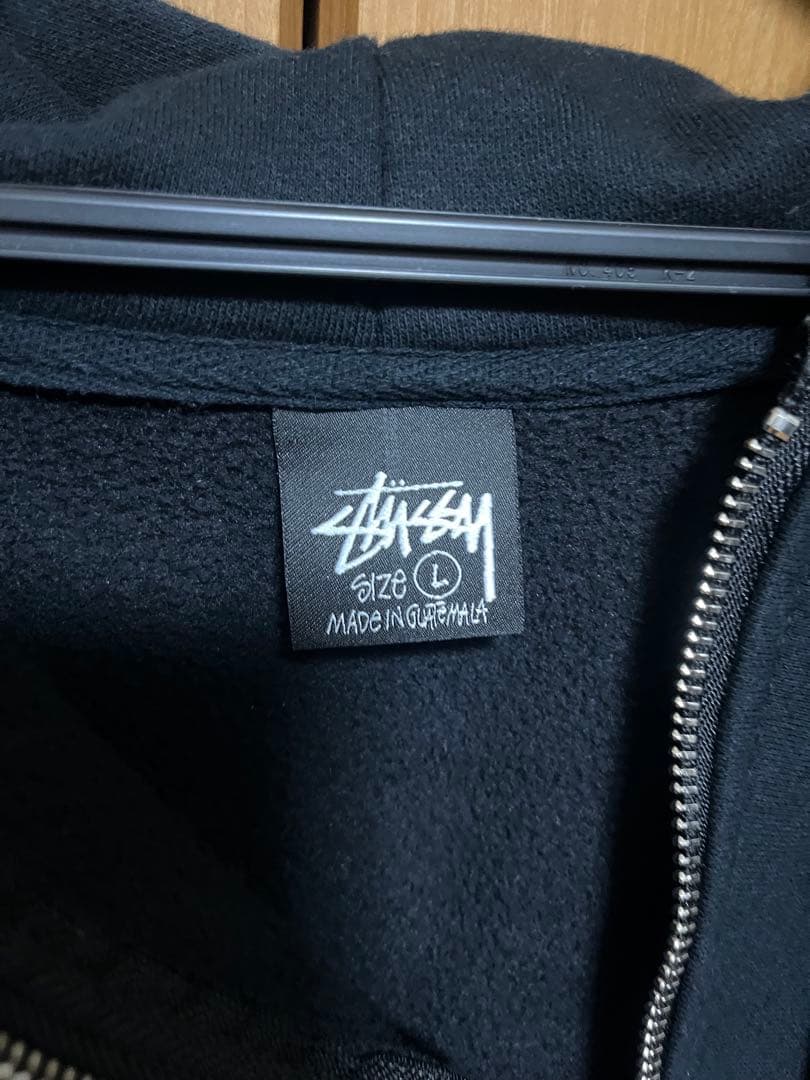 早い者勝ち Stüssy 黒 フルジップパーカー L 早い者勝ち Stüssy 黒 フルジップパーカー L