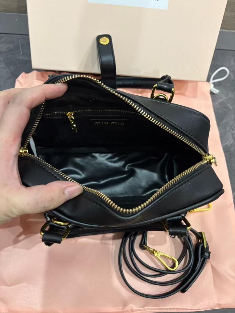 miu miu ボウリングバッグ ブラック miu miu ボウリングバッグ ブラック