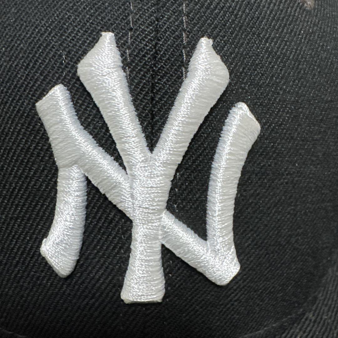 ニューヨーク・ヤンキース 黒キャップ New Era