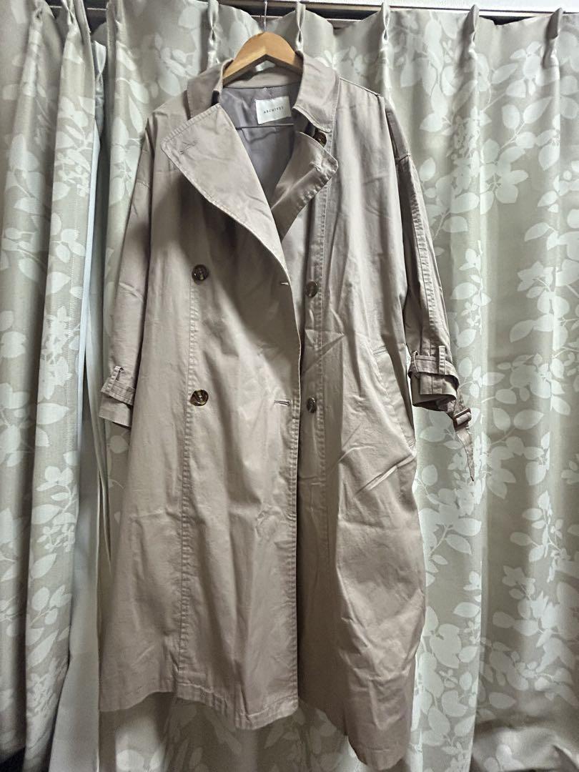 Burberry's ベージュ ダブルブレスト トレンチコート ベージュ ダブルブレスト トレンチコート - メルカリ
