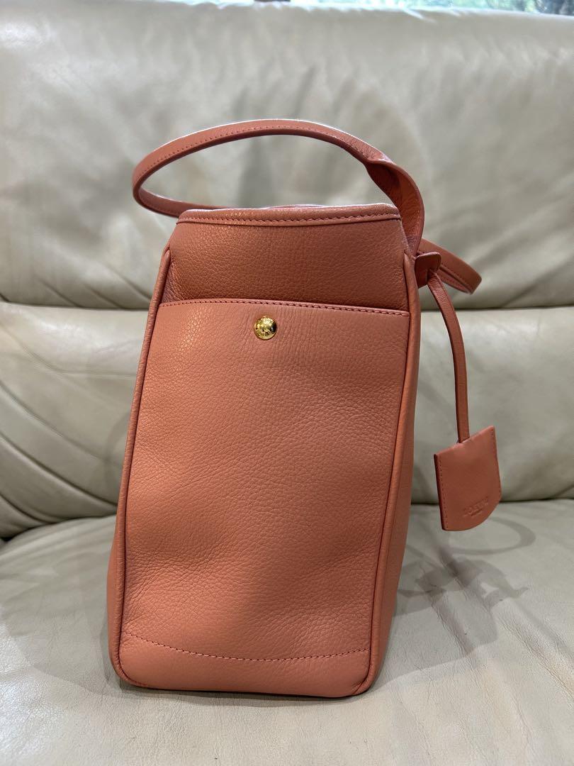 LOEWE ピンク レザー ショルダーバッグ