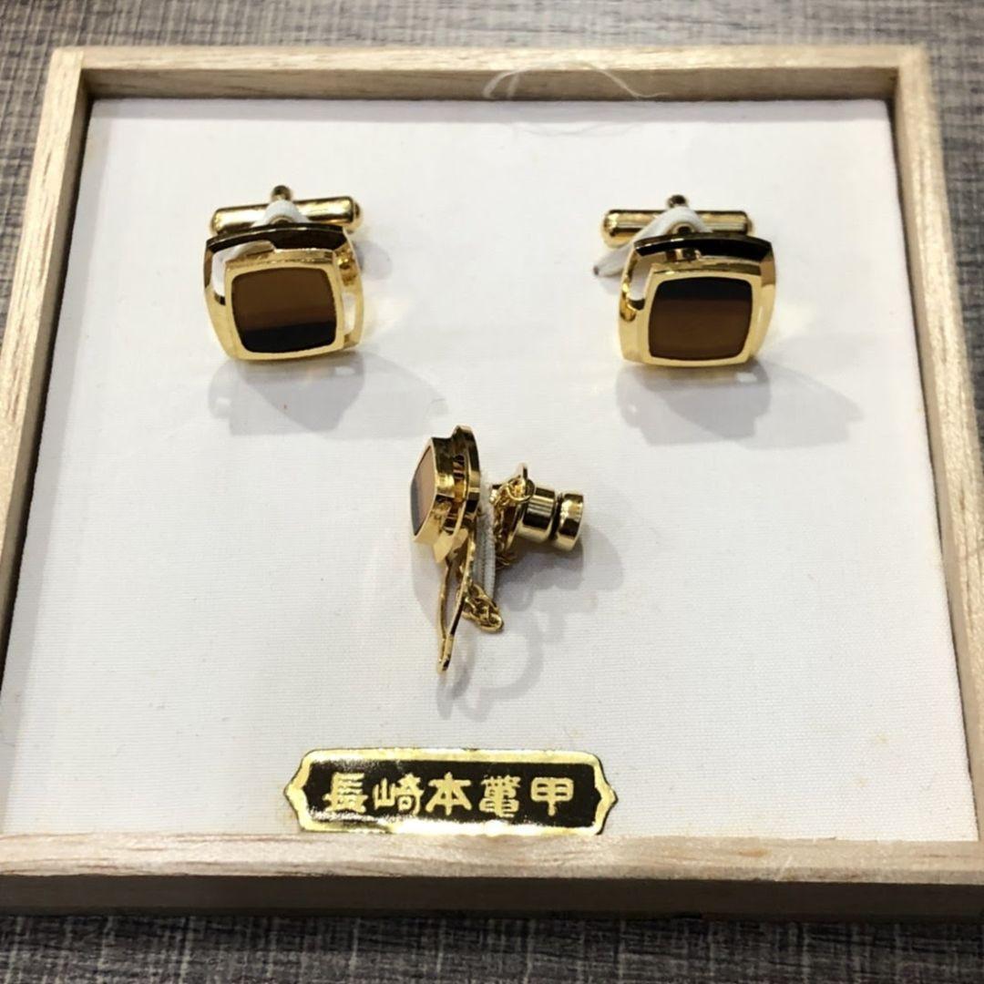 長崎本鼈甲 カフス ネクタイピンセット - メルカリ 長崎本鼈甲 カフス ネクタイピンセット - メルカリ