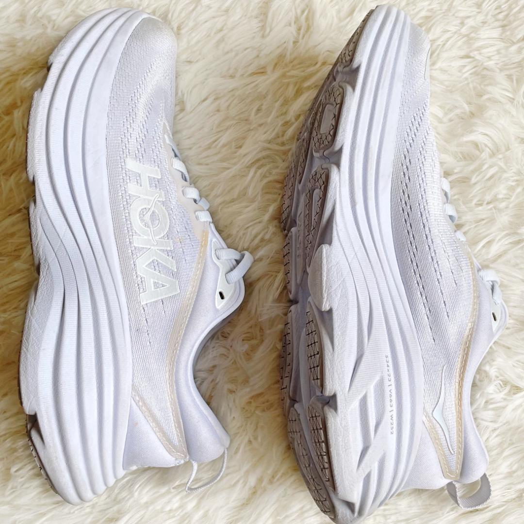 HOKA　BONDI 8　size24.5