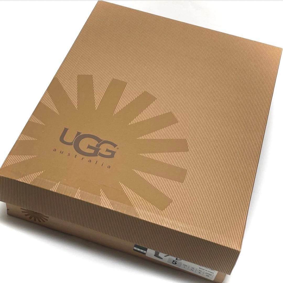 22cm22cm・UGG Australia