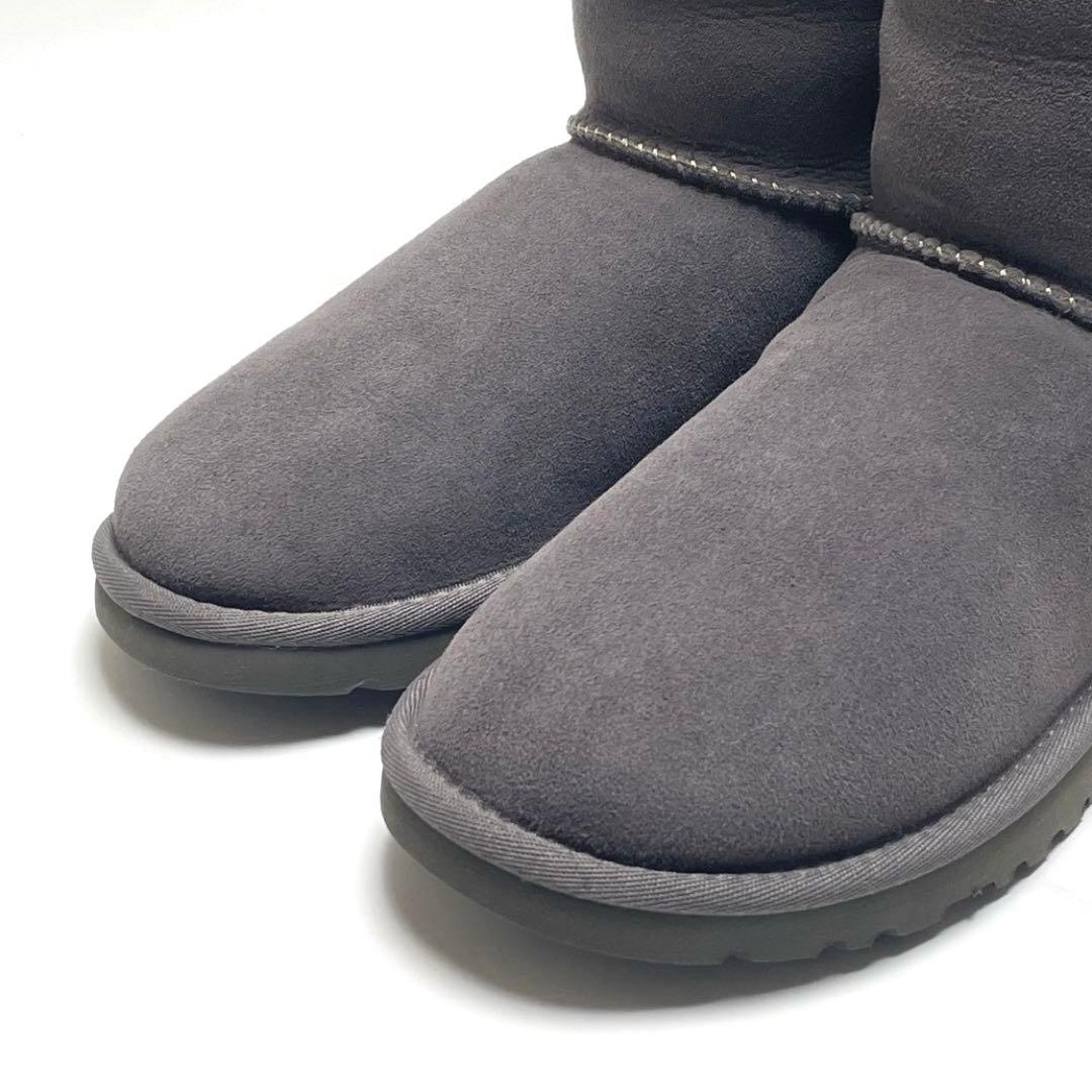 UGG Australia