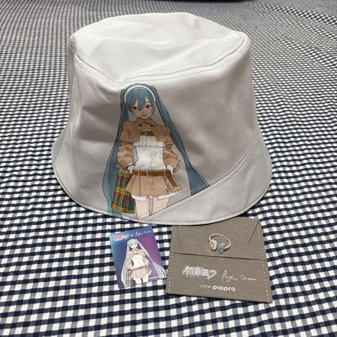 初音ミク × イセタン　CA4LA リバーシブルバケットハット& リング セット