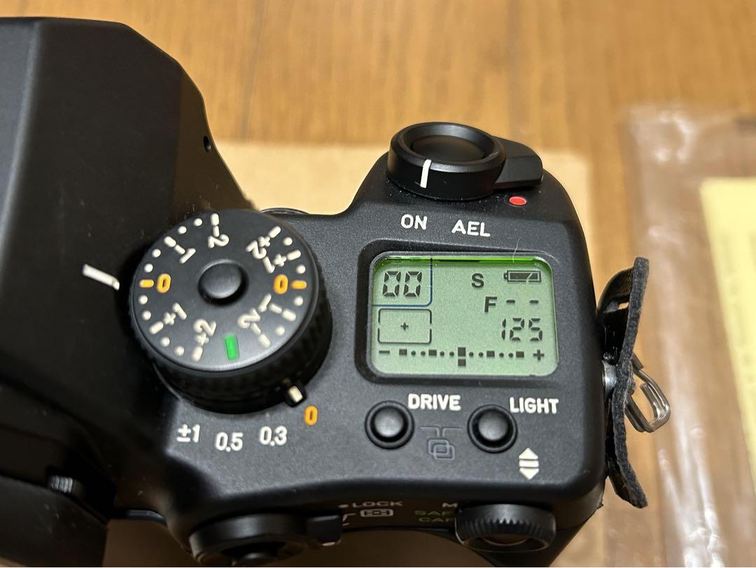 【Ishi】【動作確認済】CONTAX  N1ボディ フィルムカメラ