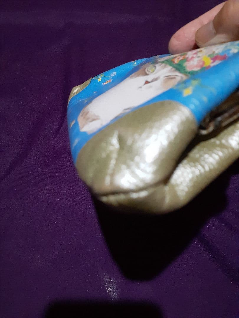 マンハッタナーズ　がま口長財布　ネコ柄