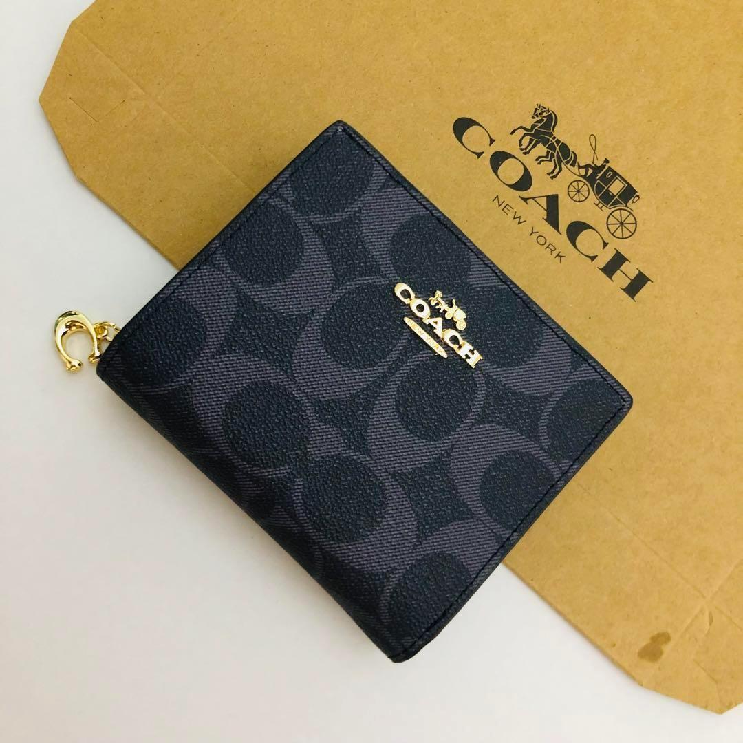 COACHコーチ折りたたみ財布　レディースのミッドナイト色新品財布プレゼントOK